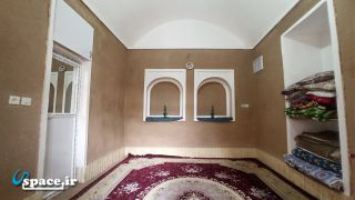 نمای داخلی اتاق اقامتگاه بوم گردی وارن - اصفهان - ورزنه